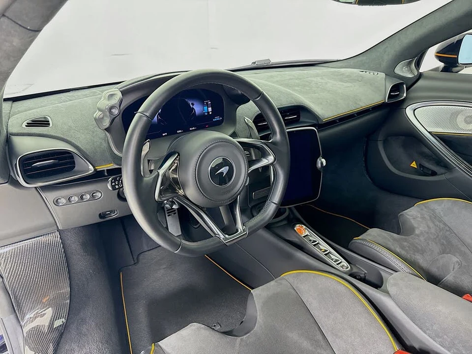 2025 McLaren Artura - Image 10 of 24