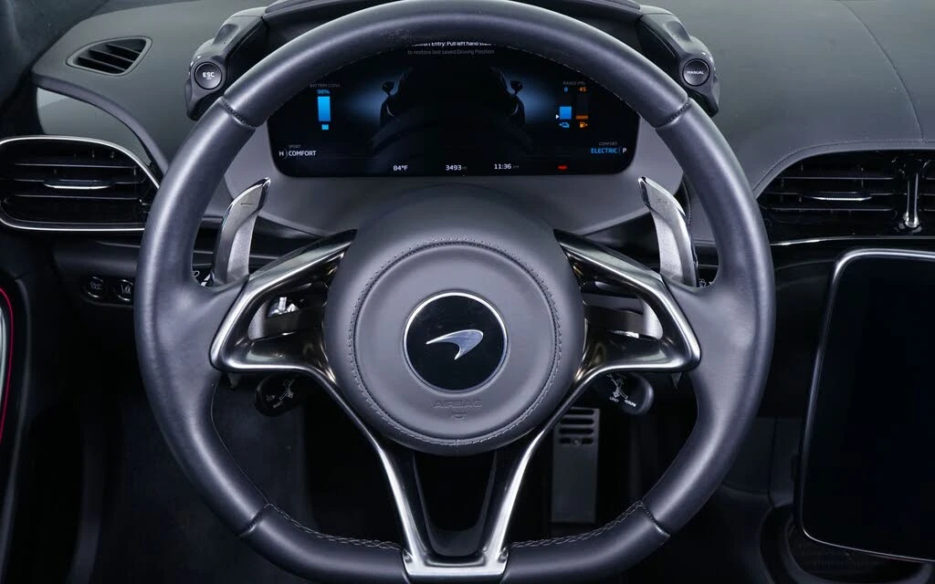 2025 McLaren Artura - Image 21 of 29