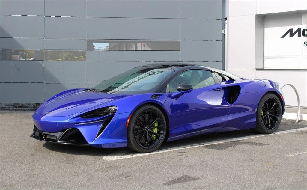 2025 McLaren Artura - Image 6 of 31