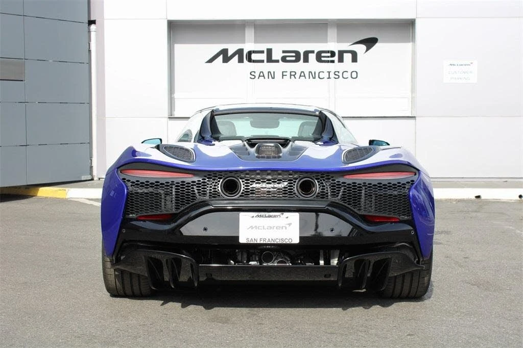 2025 McLaren Artura - Image 25 of 31