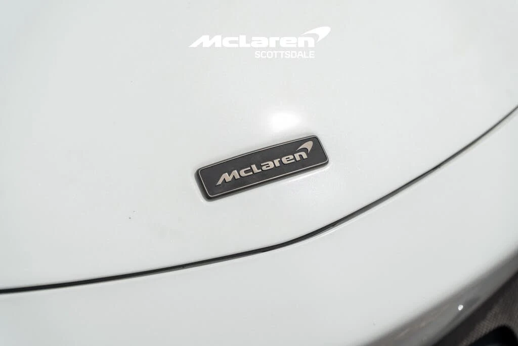 2025 McLaren Artura - Image 20 of 31