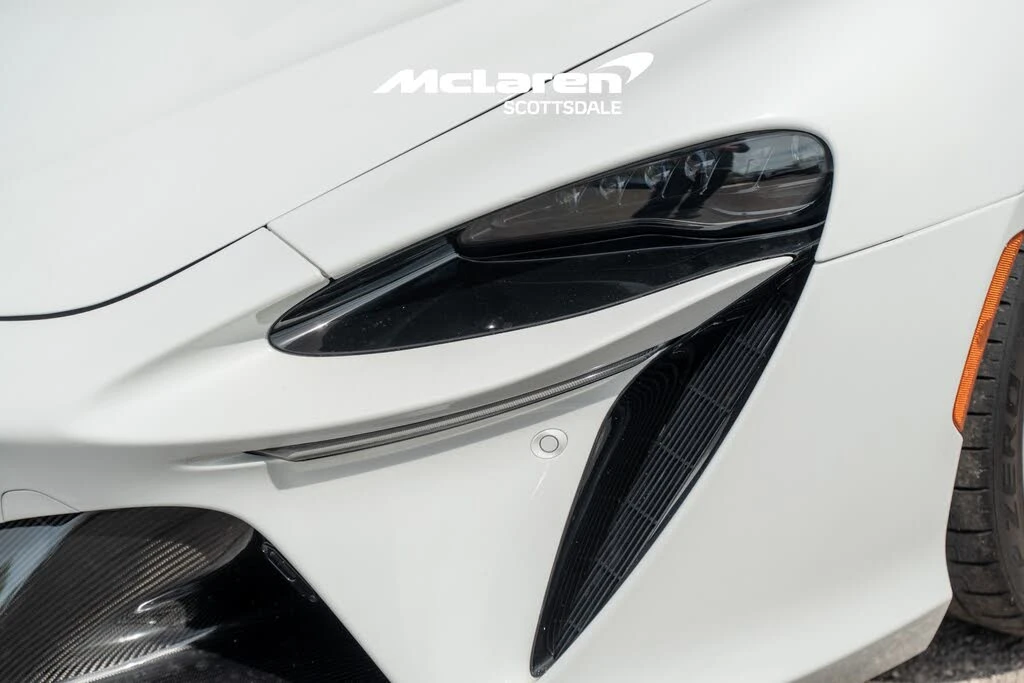 2025 McLaren Artura - Image 21 of 31