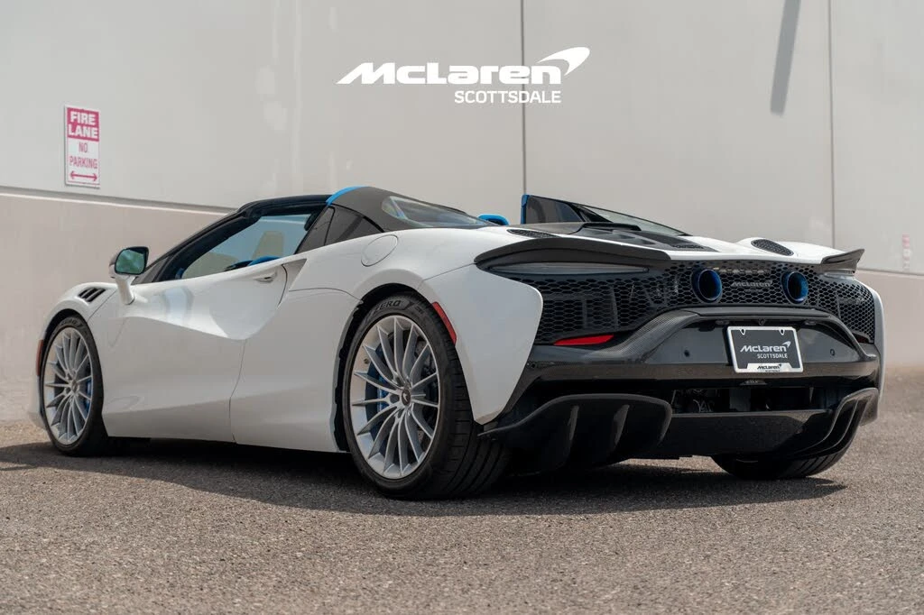 2025 McLaren Artura - Image 5 of 31