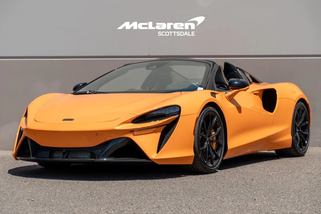 2025 McLaren Artura Spider - Image 3 of 29