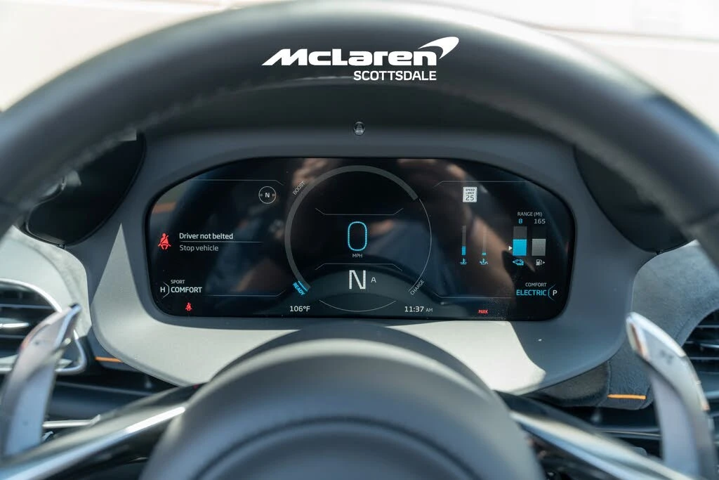 2025 McLaren Artura Spider - Image 14 of 29