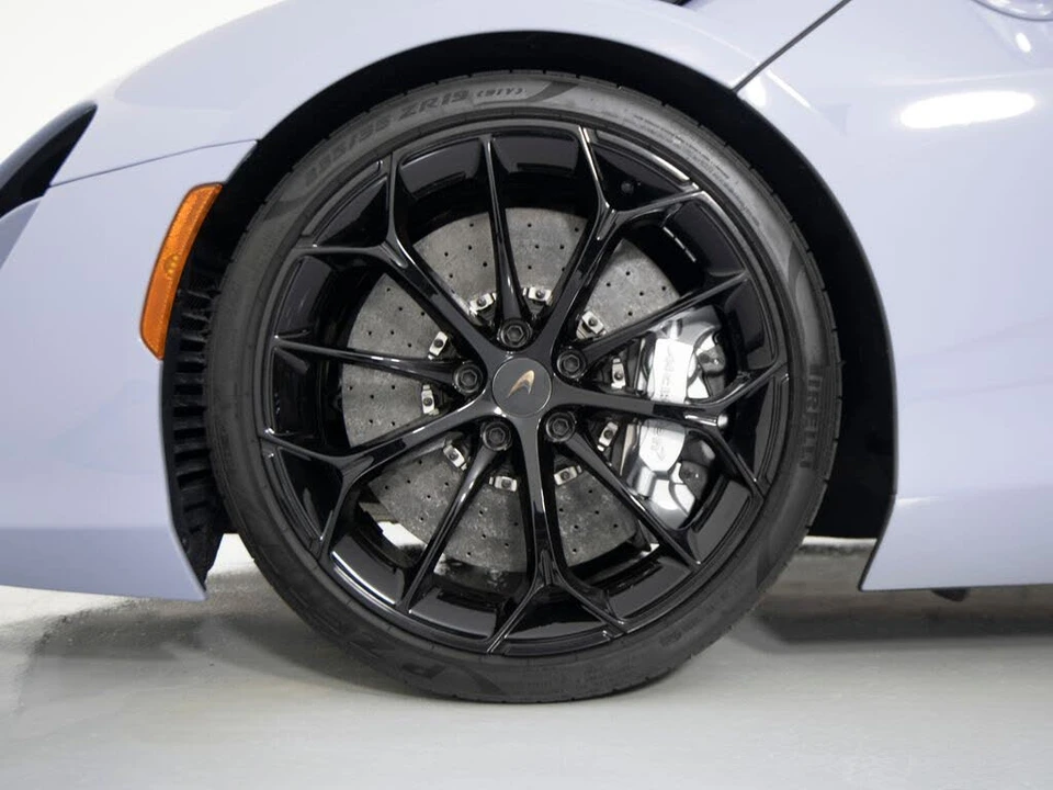 2025 McLaren Artura - Image 10 of 31