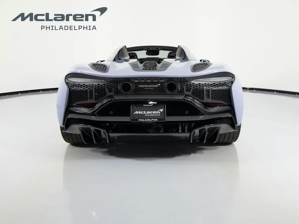 2025 McLaren Artura - Image 7 of 31