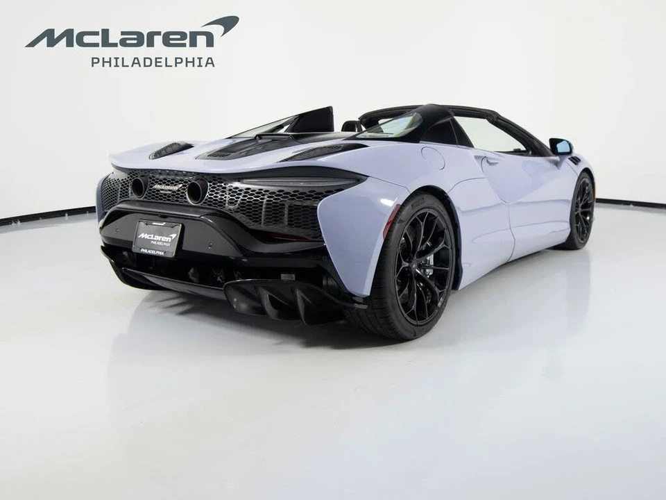 2025 McLaren Artura - Image 6 of 31