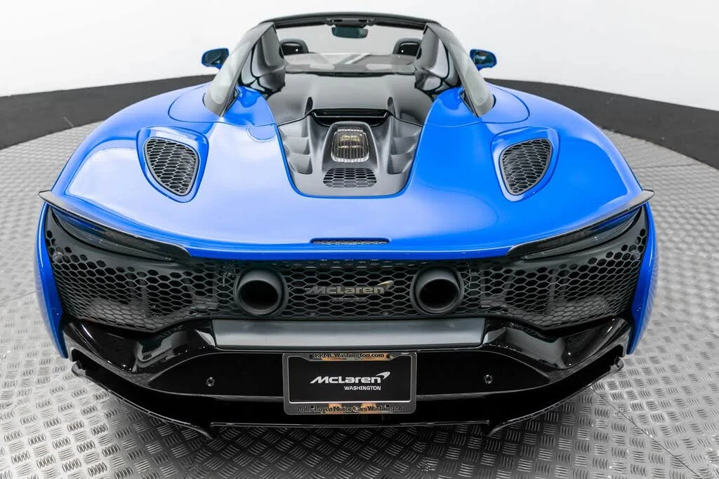 2025 McLaren Artura - Image 9 of 31