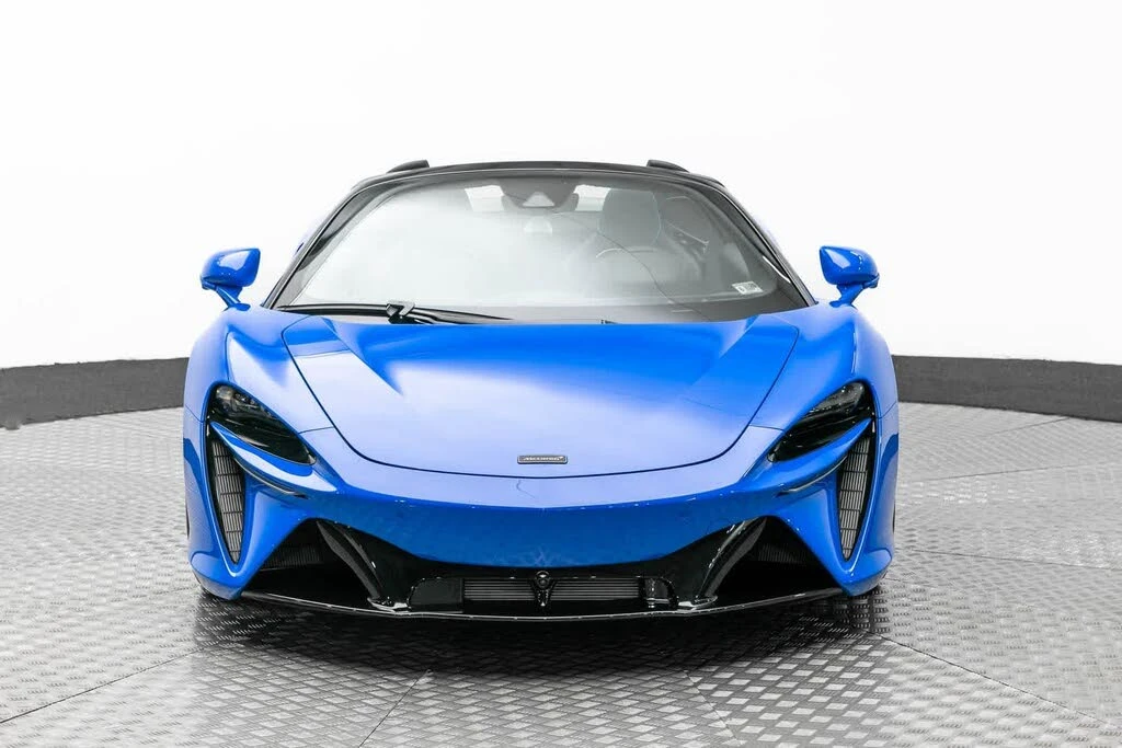 2025 McLaren Artura - Image 6 of 31