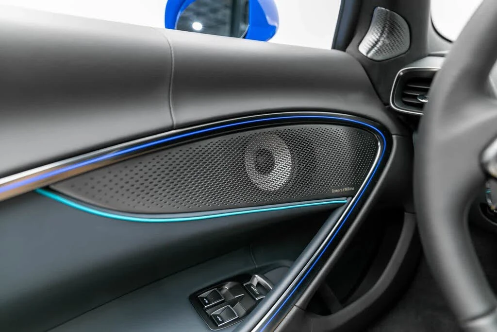 2025 McLaren Artura - Image 30 of 31