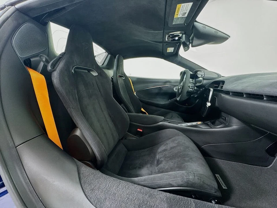 2025 McLaren Artura - Image 21 of 24