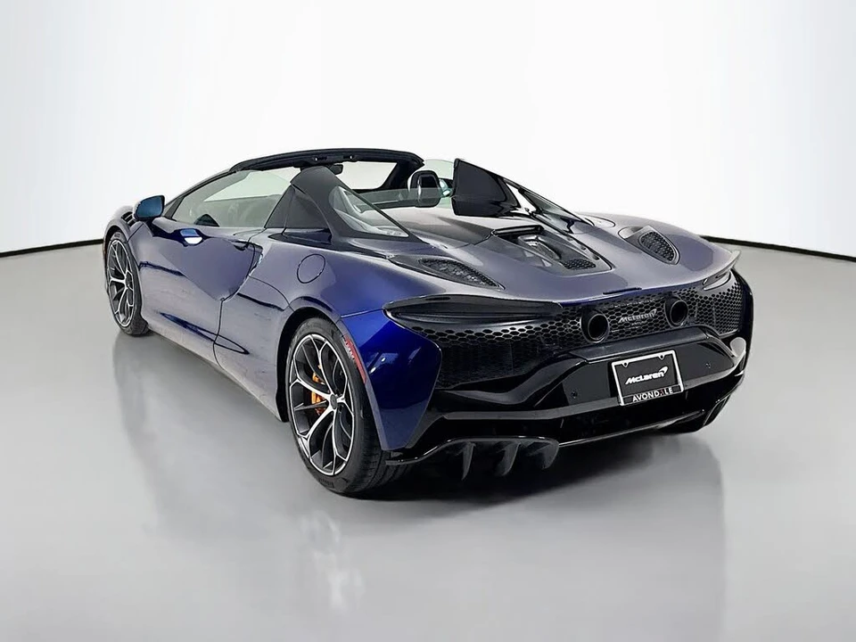 2025 McLaren Artura - Image 5 of 24