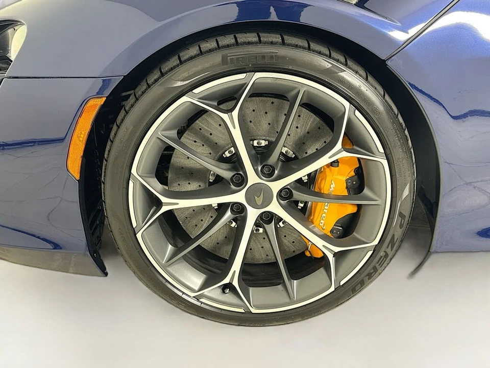 2025 McLaren Artura - Image 9 of 24