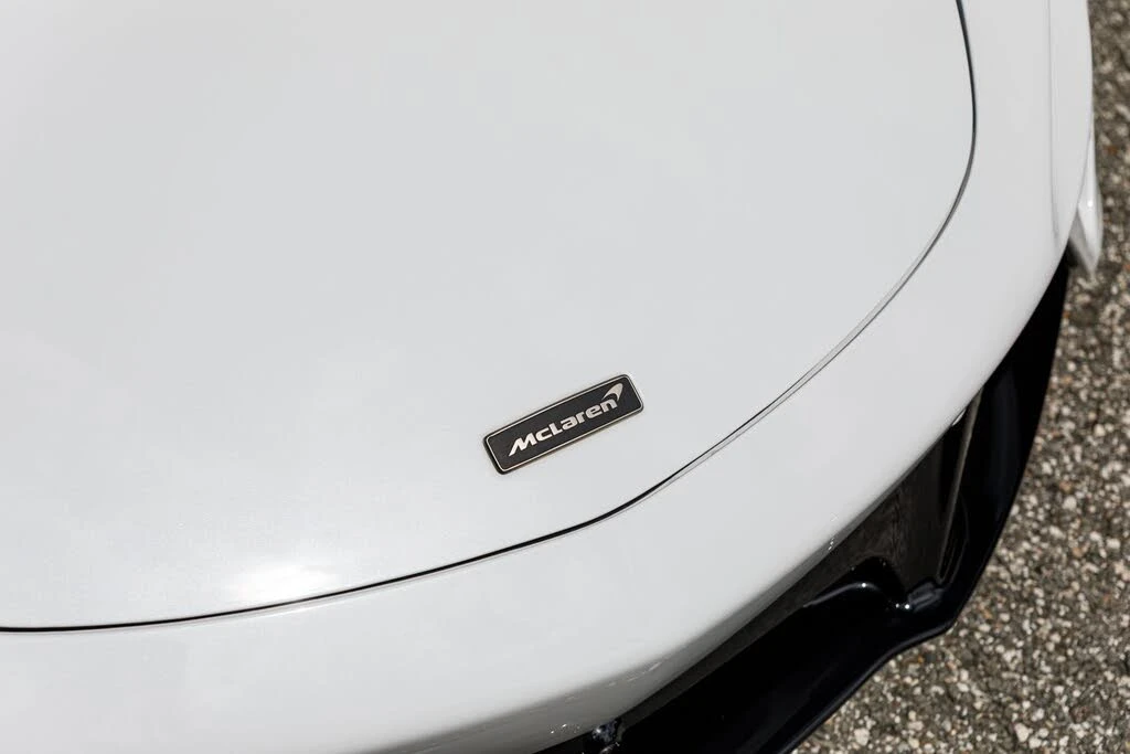 2025 McLaren Artura - Image 20 of 31