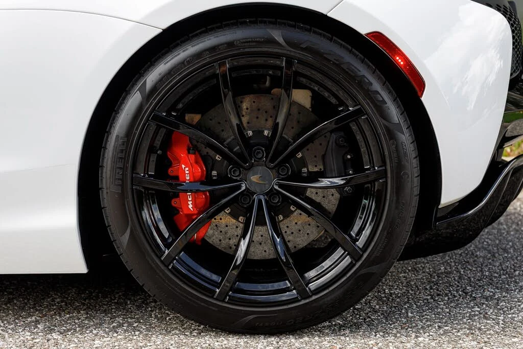 2025 McLaren Artura - Image 31 of 31