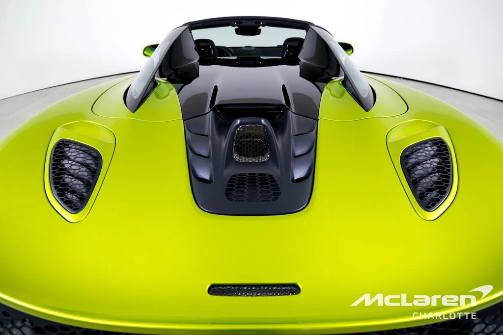 2025 McLaren Artura - Image 22 of 29