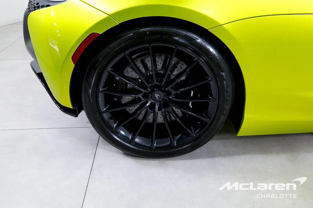 2025 McLaren Artura - Image 23 of 29