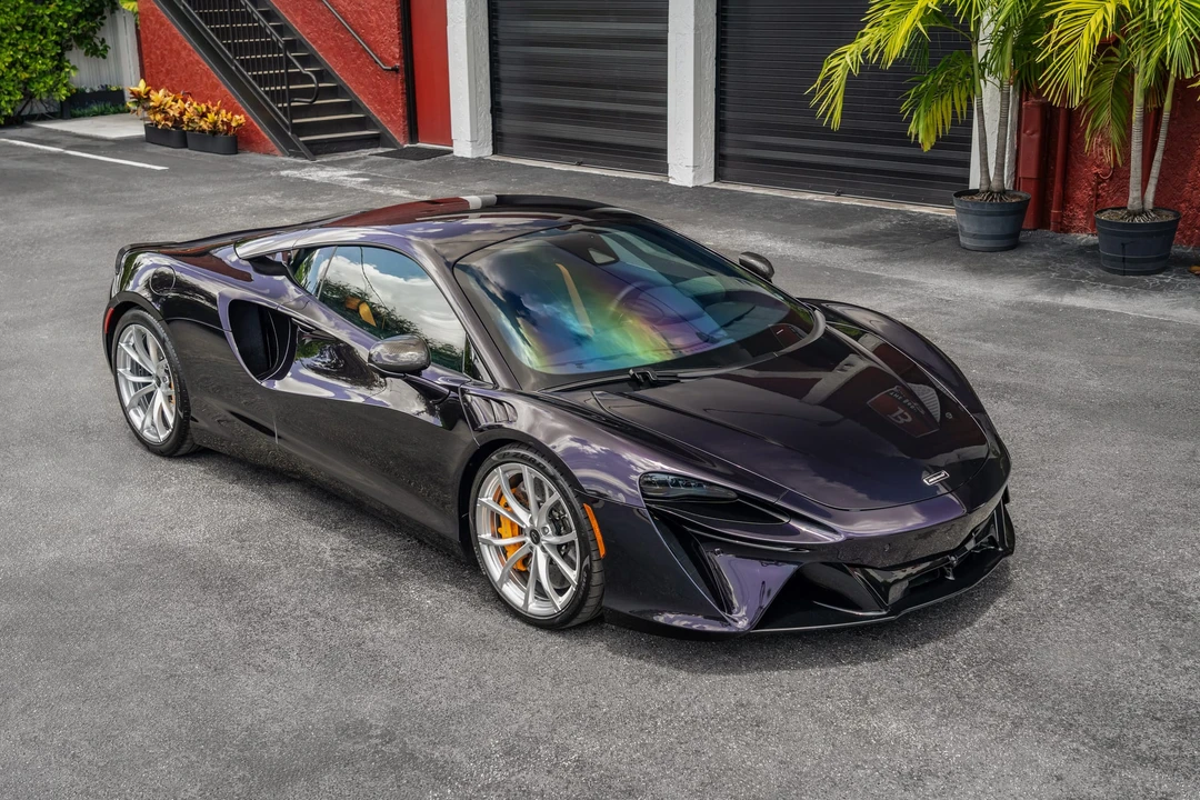 2025 McLaren Artura - Image 6 of 31