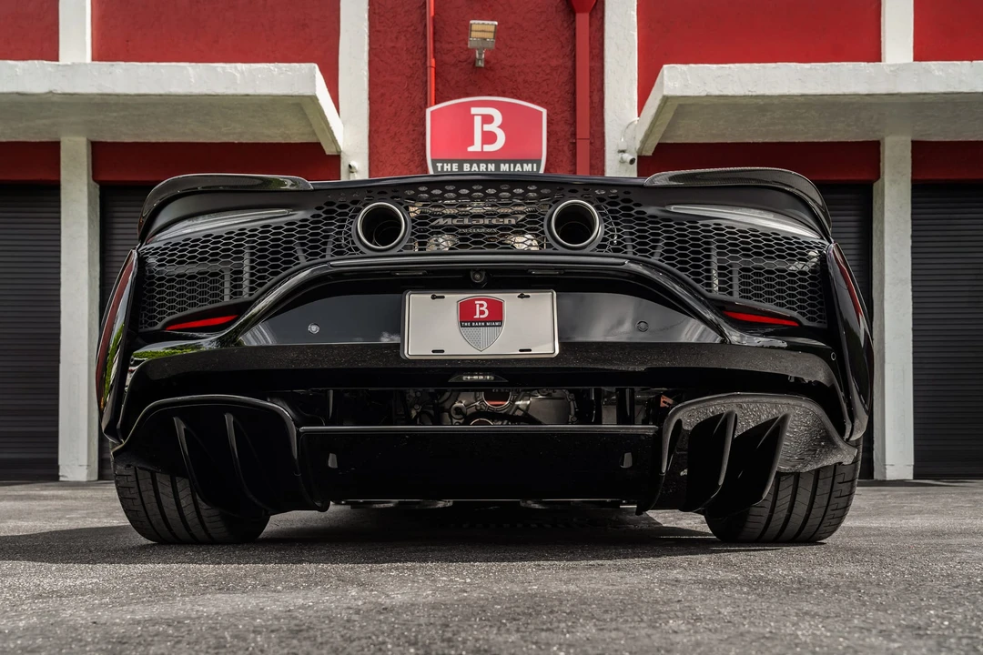 2025 McLaren Artura - Image 16 of 31