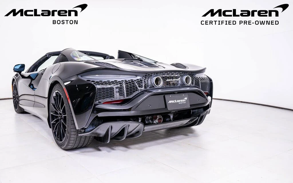 2025 McLaren Artura Spider - Image 12 of 22