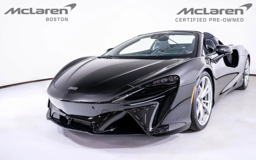 2025 McLaren Artura Spider - Image 11 of 22