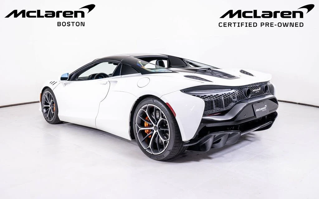 2025 McLaren Artura Spider - Image 4 of 22