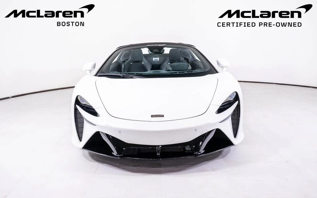 2025 McLaren Artura Spider - Image 10 of 22