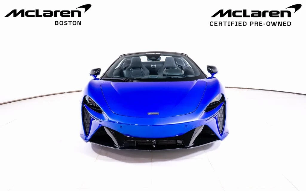 2025 McLaren Artura Spider - Image 10 of 22