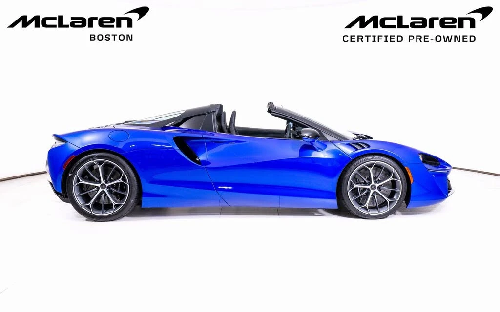 2025 McLaren Artura Spider - Image 8 of 22