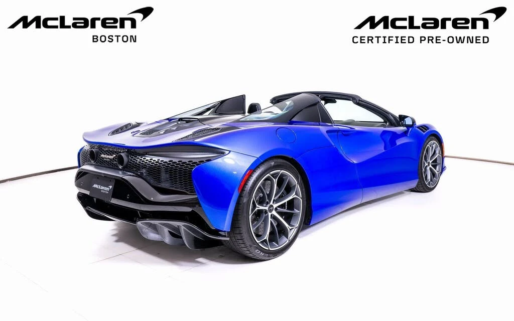 2025 McLaren Artura Spider - Image 7 of 22