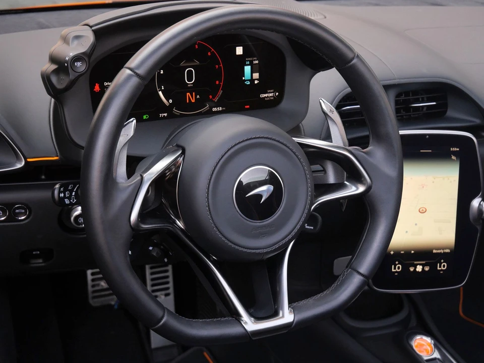2025 McLaren Artura - Image 9 of 26