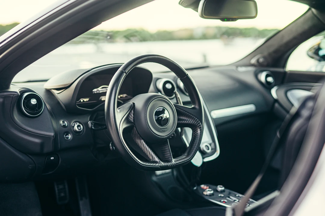 2025 McLaren GT - Image 4 of 6