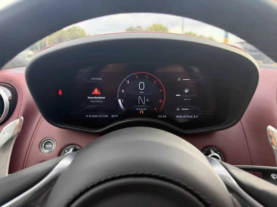 2025 McLaren GT - Image 9 of 12