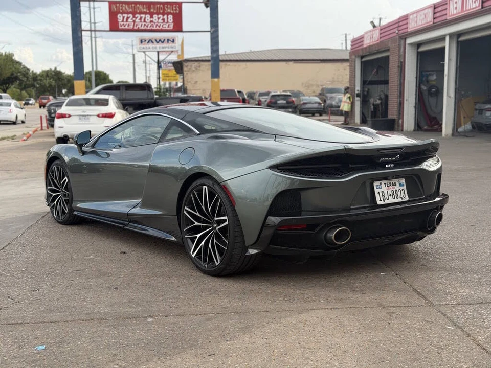 2025 McLaren GT - Image 4 of 12