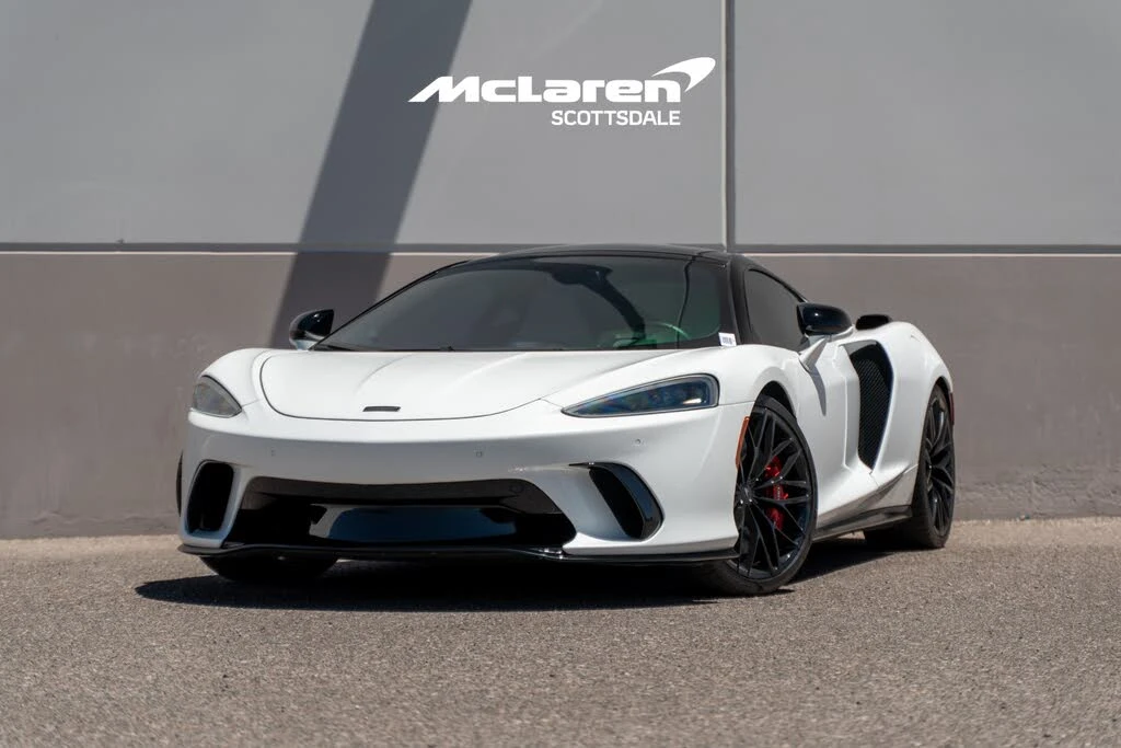 2025 McLaren GT - Image 2 of 31