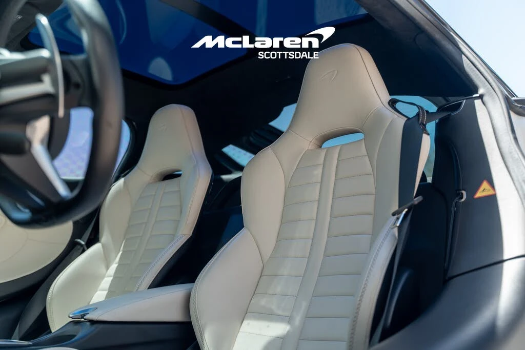 2025 McLaren GT - Image 11 of 31