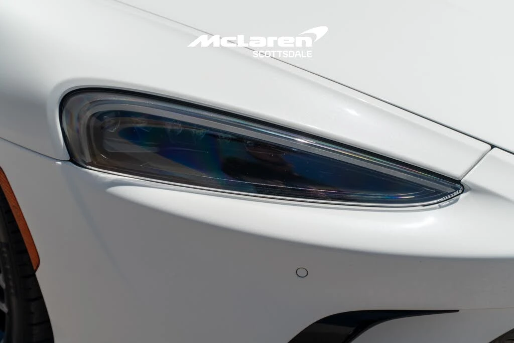 2025 McLaren GT - Image 18 of 31
