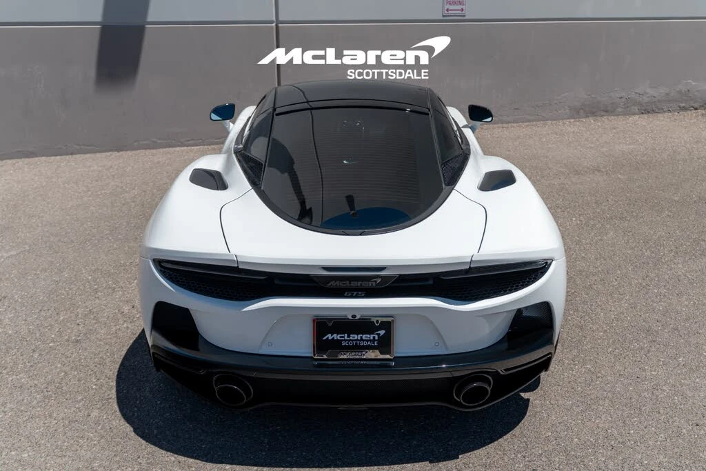 2025 McLaren GT - Image 25 of 31