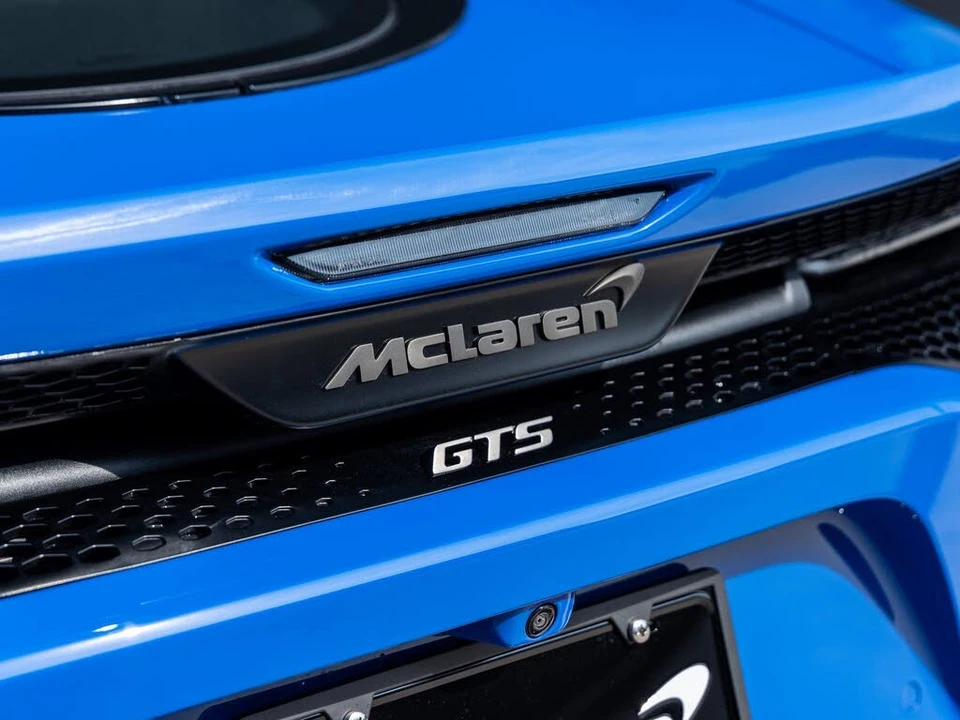 2025 McLaren GT - Image 14 of 31