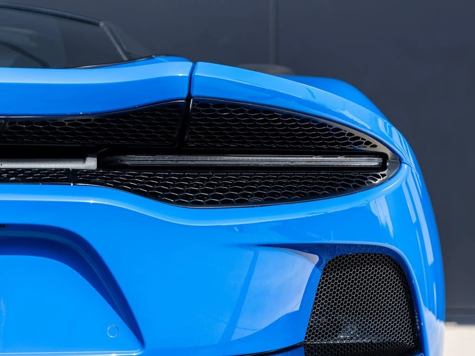 2025 McLaren GT - Image 13 of 31