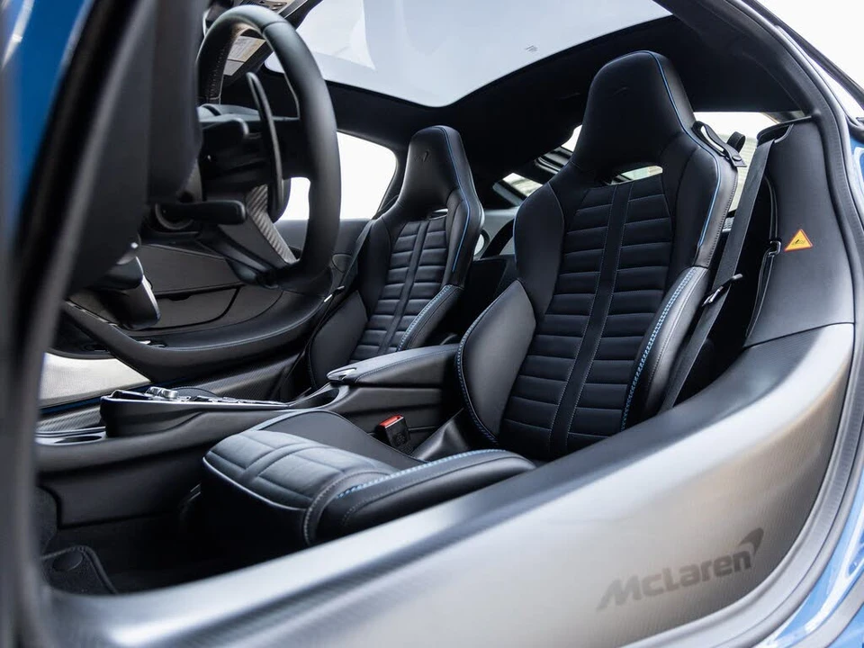 2025 McLaren GT - Image 30 of 31
