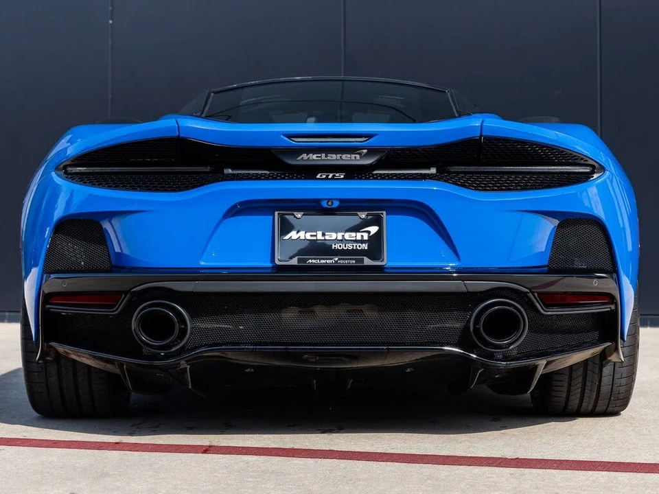 2025 McLaren GT - Image 8 of 31