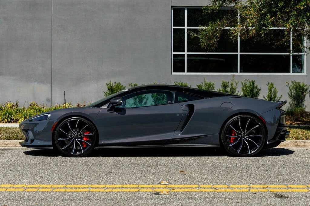 2025 McLaren GT - Image 23 of 31