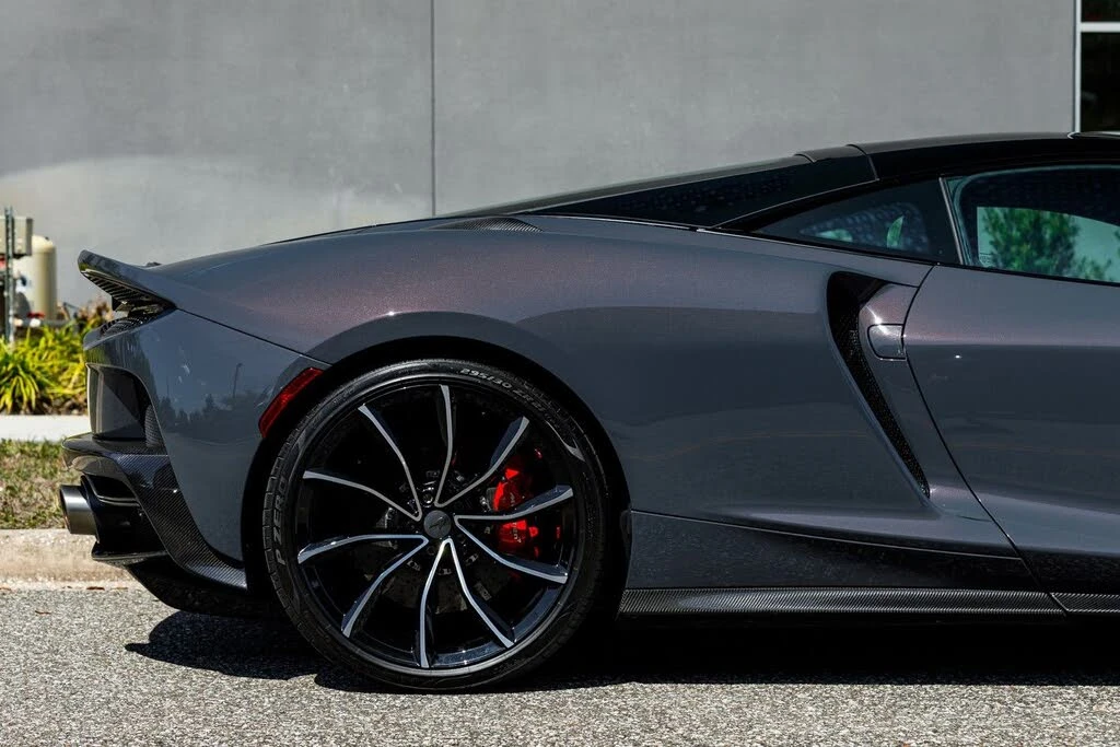 2025 McLaren GT - Image 11 of 31