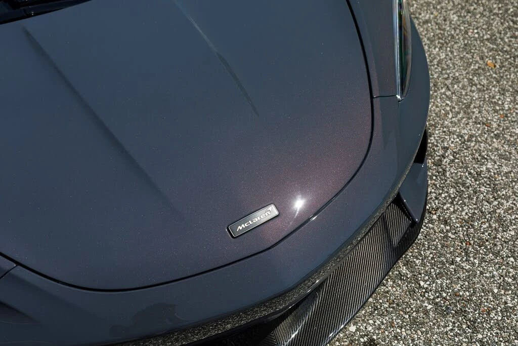 2025 McLaren GT - Image 19 of 31