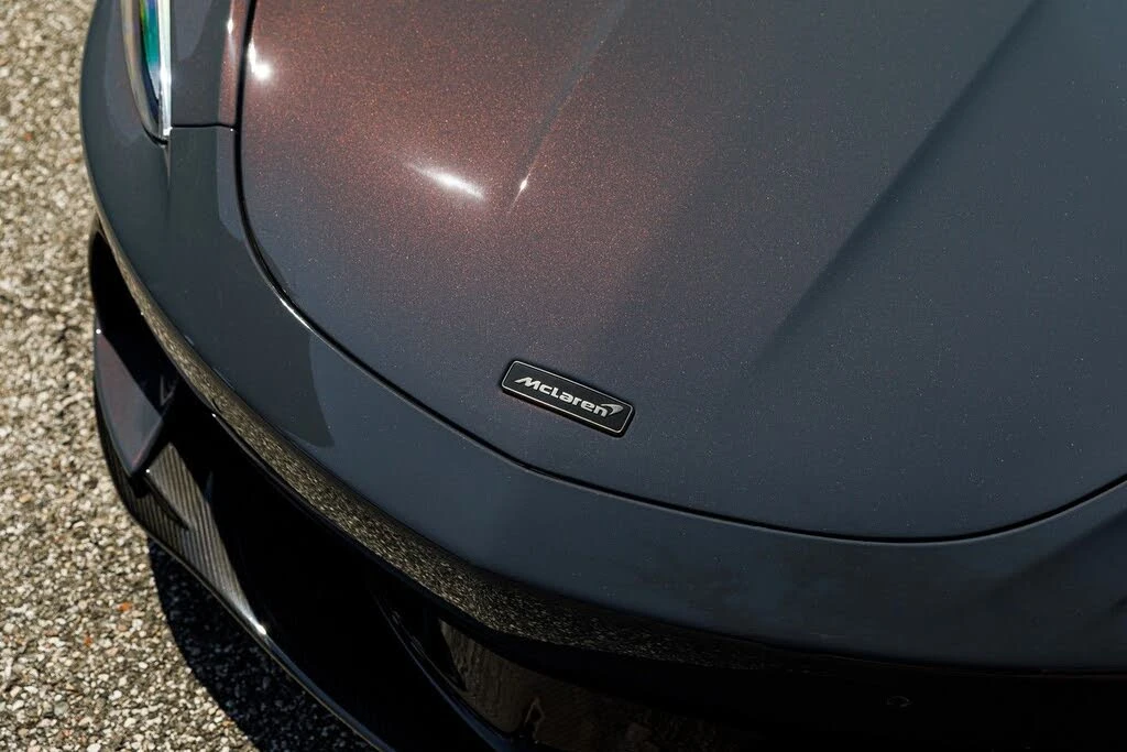 2025 McLaren GT - Image 2 of 31