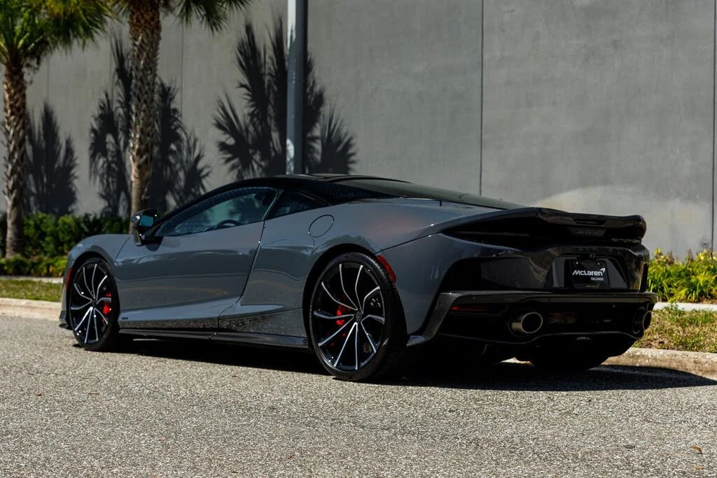 2025 McLaren GT - Image 25 of 31