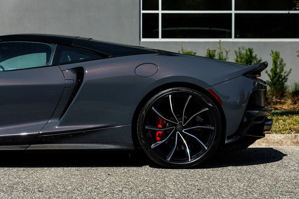 2025 McLaren GT - Image 26 of 31