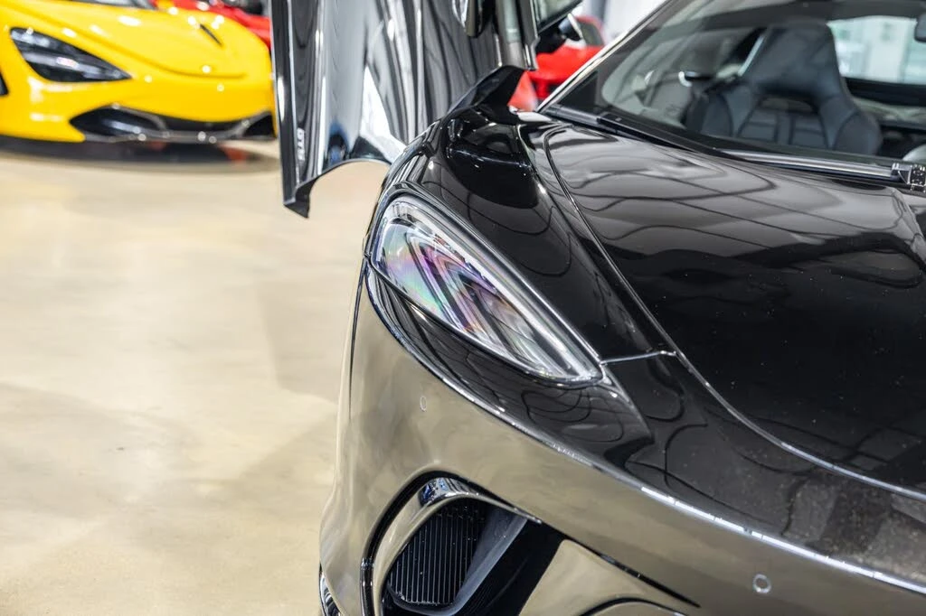 2025 McLaren GT - Image 12 of 31